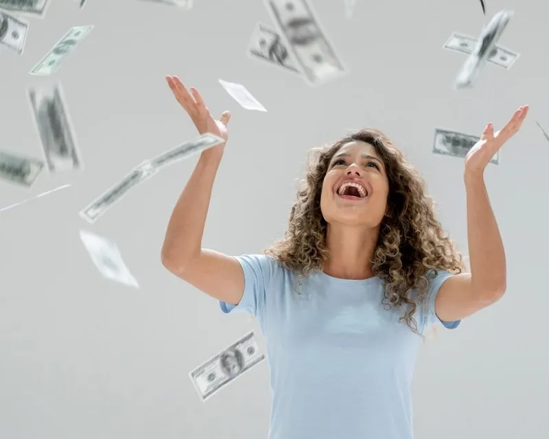 Mơ thấy trúng giải đặc biệt mang ý nghĩa may mắn